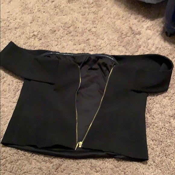 Off the shoulder crop - Picture 3 of 4